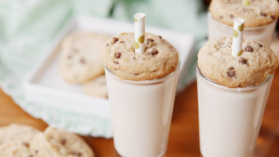 Chocolate Chip Cookie Shooters Horizontal