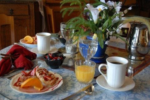 Meal, Breakfast, Brunch, Coffee cup, Food, Cup, Serveware, Full breakfast, Saucer, Cuisine, 