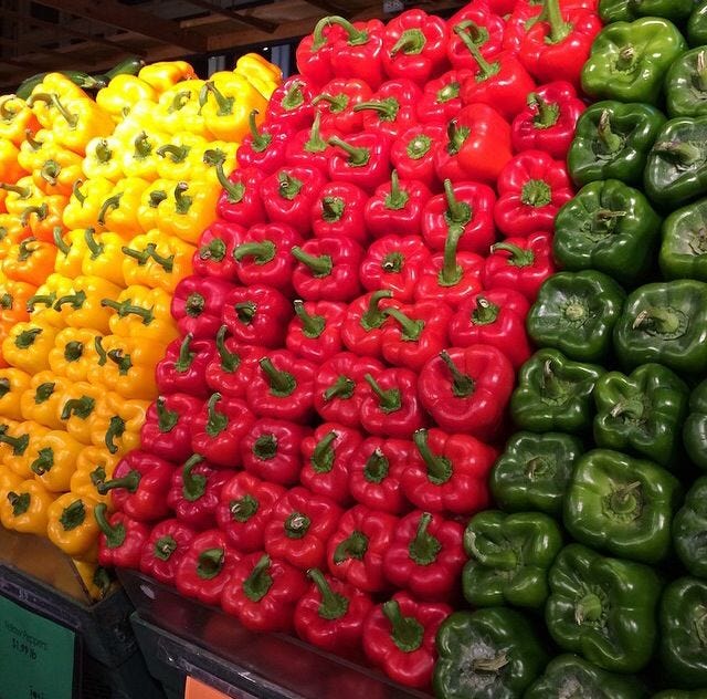 Green, Red, Ingredient, Produce, Natural foods, Whole food, Bell peppers and chili peppers, Bell pepper, Vegan nutrition, Red bell pepper, 
