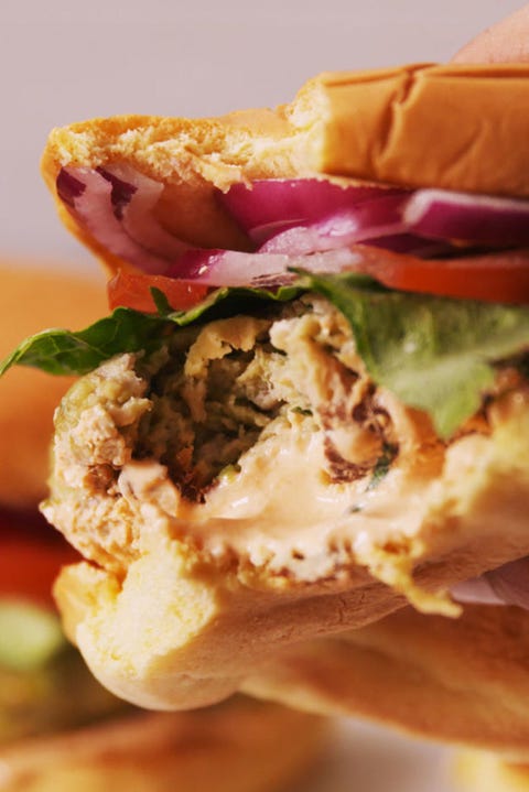 chicken-avocado-burgers chicken-avocado-burgers