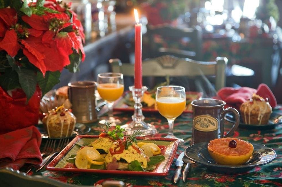 Serveware, Food, Meal, Tableware, Drink, Table, Dish, Cuisine, Barware, Ingredient, 
