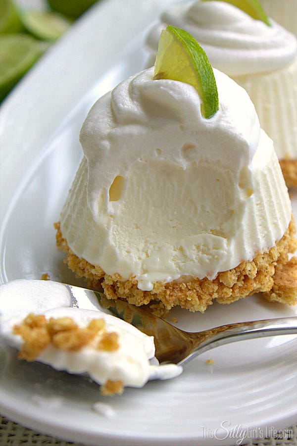 Dish, Food, Cuisine, Ingredient, Whipped cream, Dessert, Sour cream, Cream, Cream cheese, Meringue, 