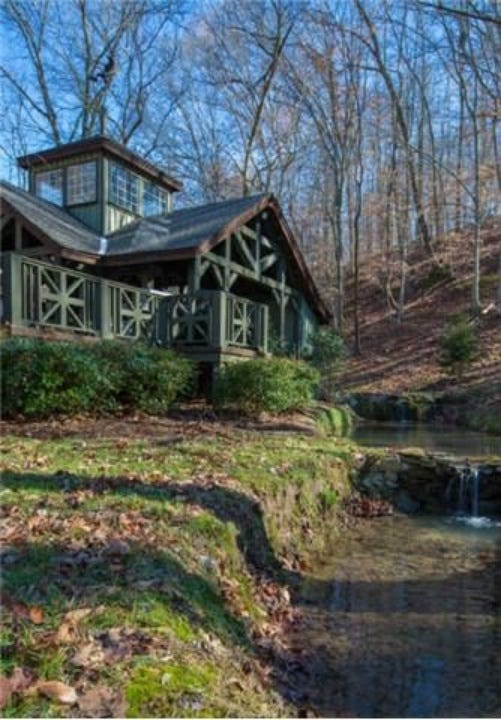 Natural landscape, Property, Home, House, Cottage, Nature reserve, Tree, Real estate, Log cabin, State park, 