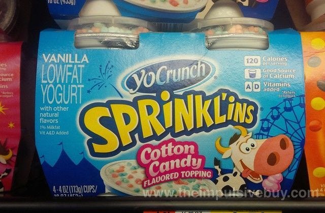 Snack, Food, Breakfast cereal, Vegetarian food, Cuisine, Cereal, Marshmallow, Meal, Cookie, Ingredient, 