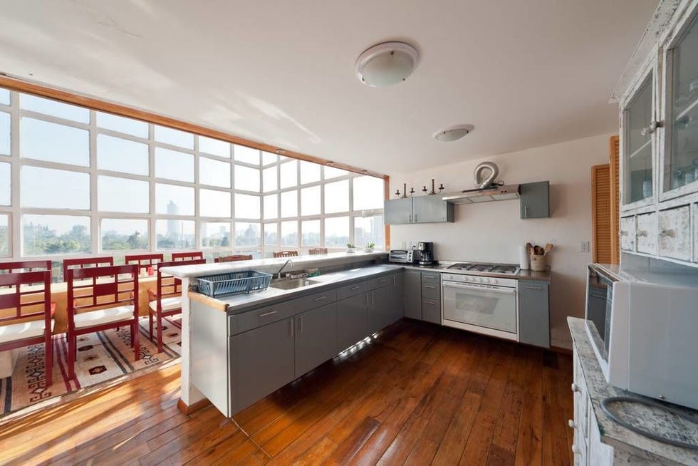 Property, Room, Building, Wood flooring, Furniture, Real estate, Floor, Interior design, House, Daylighting, 