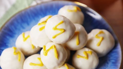preview for Harry Potter Fans, Prepare To Freak Out Over These Exploding Bon Bons