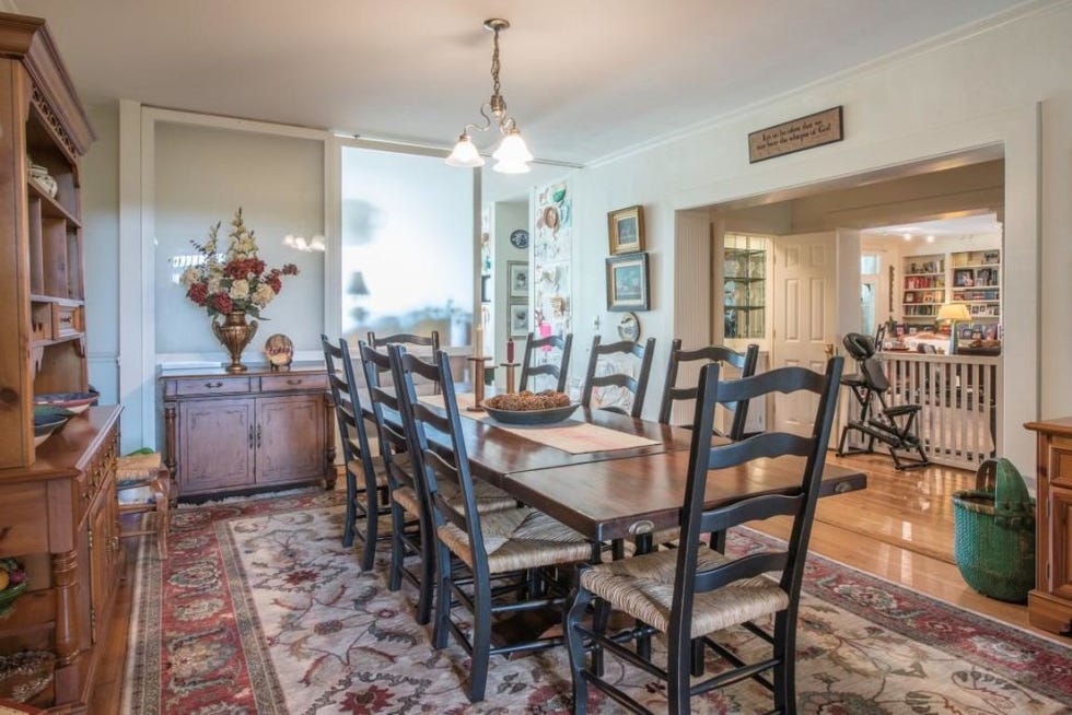 Room, Property, Dining room, Furniture, Building, Real estate, Interior design, Ceiling, Table, Home, 