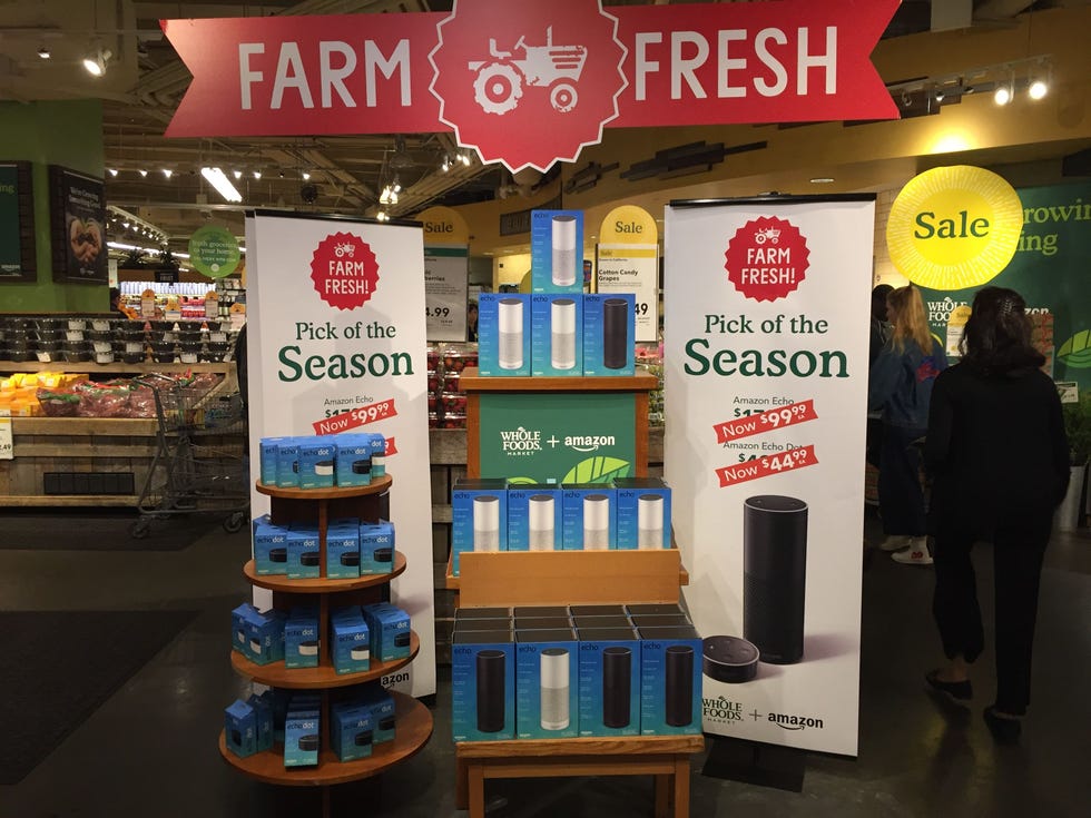 Product, Outlet store, Building, Retail, Trade, Customer, Grocery store, Signage, 