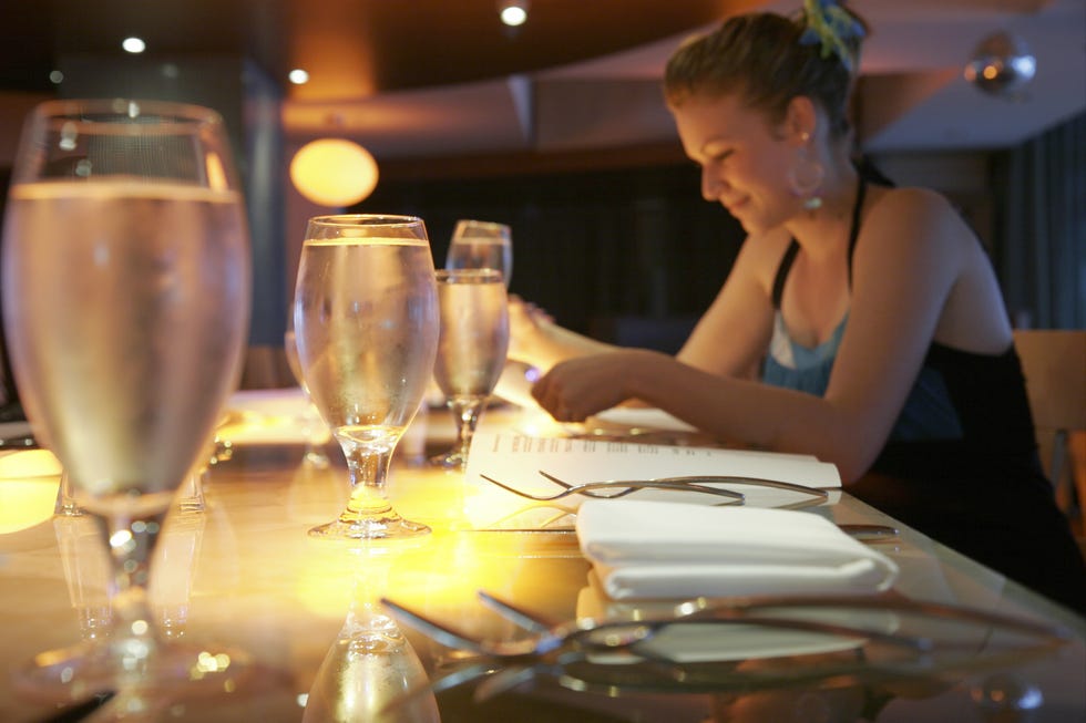delish-reading-menu