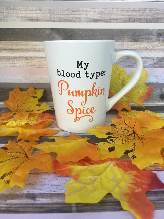 Leaf, Yellow, Mug, Coffee cup, Drinkware, Maple leaf, Cup, Cup, Tableware, Tree, 