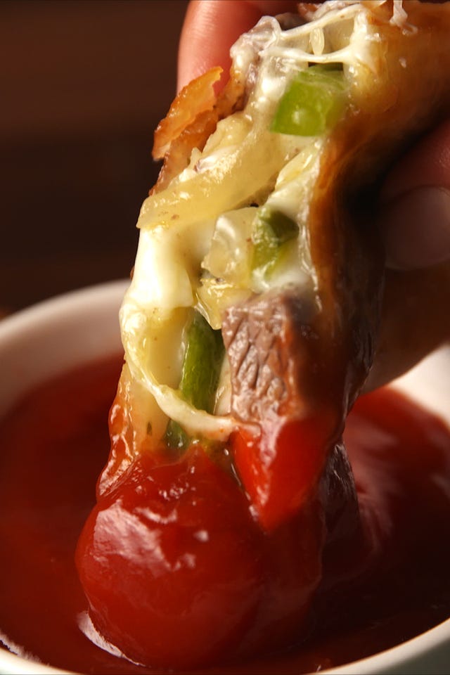 cheesesteak egg rolls