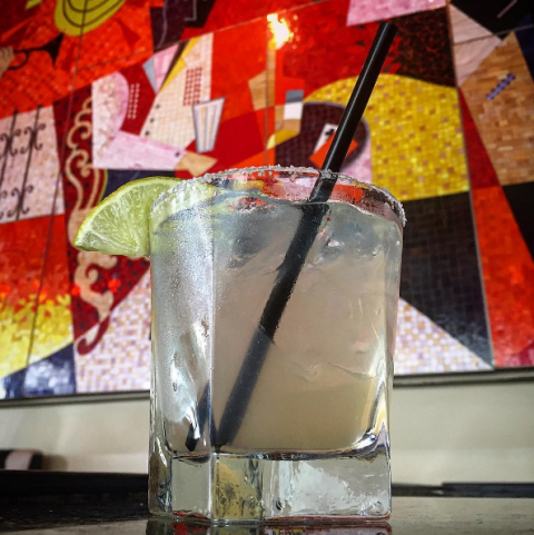 Drink, Tom collins, Classic cocktail, Alcoholic beverage, Cocktail garnish, Distilled beverage, Non-alcoholic beverage, Cocktail, Mai tai, Gin and tonic, 
