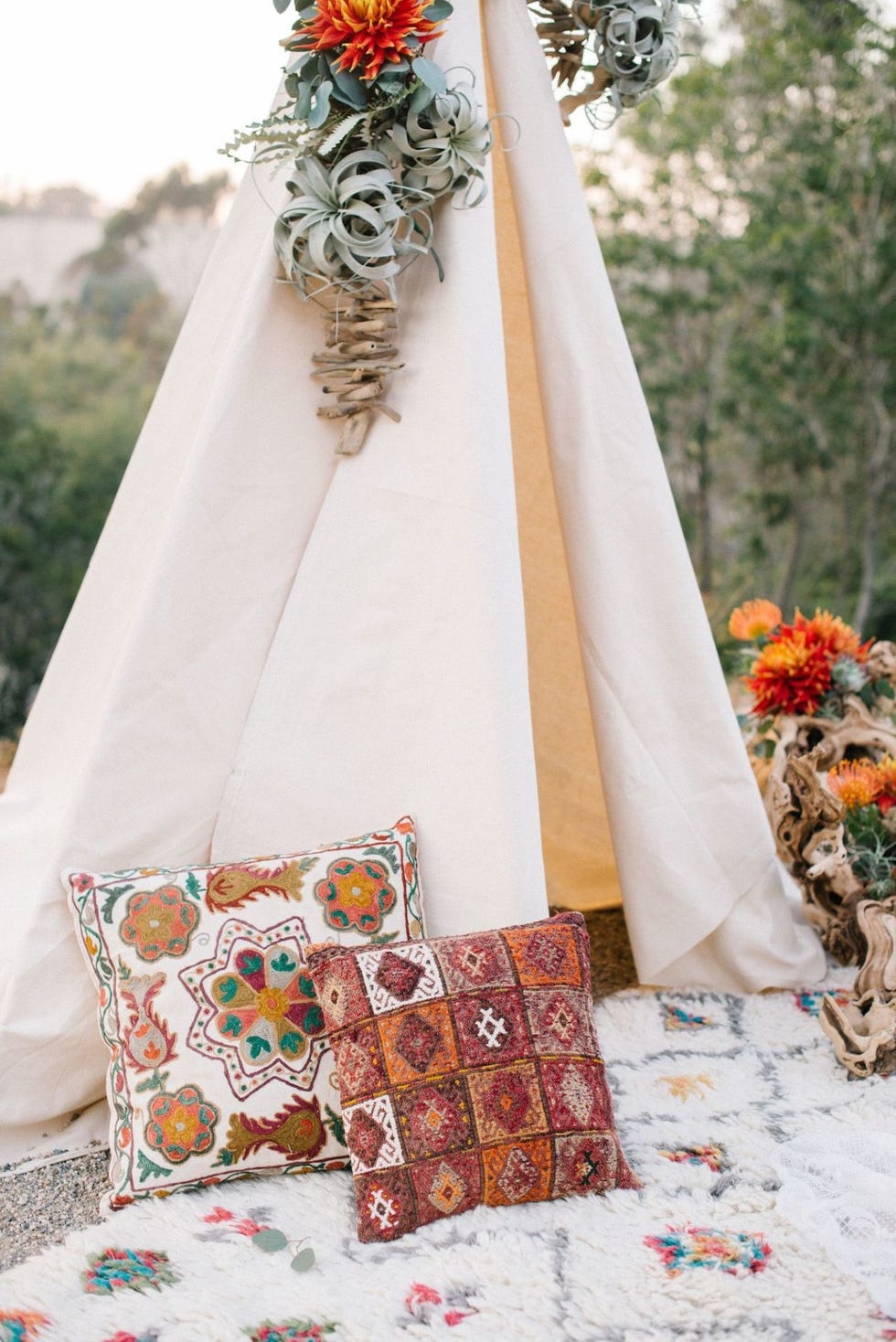 Textile, Tradition, Furniture, Room, Plant, Peach, Linens, Home accessories, Floral design, Flower, 