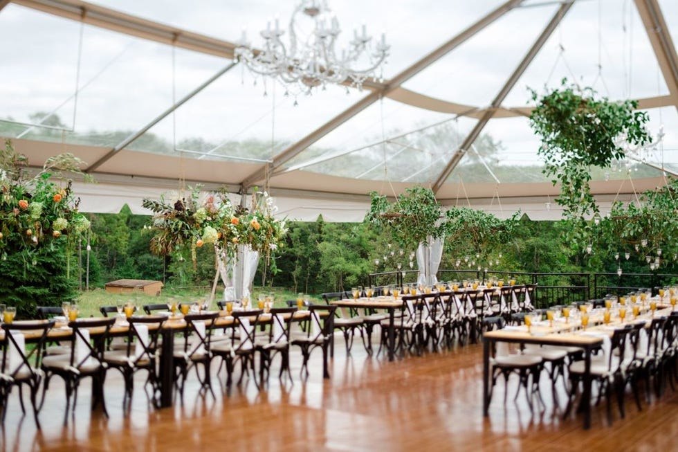 Function hall, Table, Wedding reception, Event, Building, Restaurant, Party, Room, Ceremony, Rehearsal dinner, 