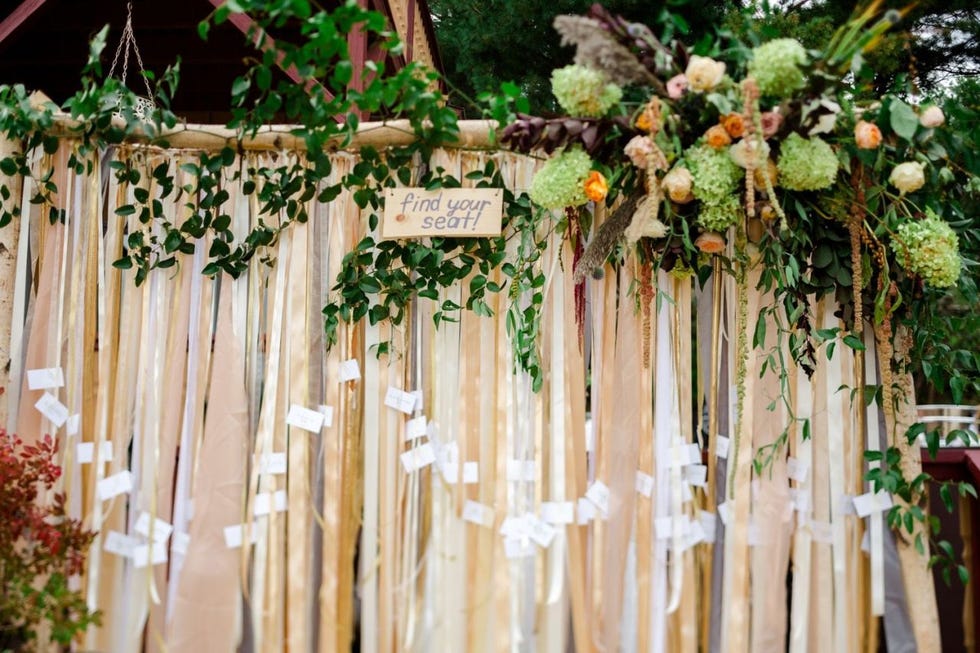 Floral design, Floristry, Flower Arranging, Flower, Plant, Spring, Wood, Architecture, Arch, Ceremony, 