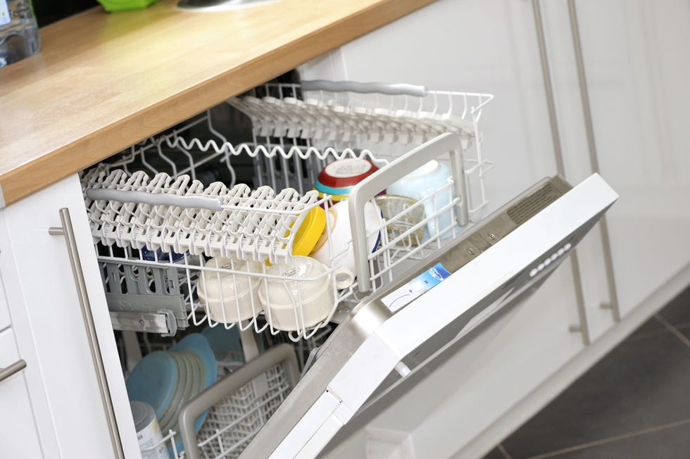 Shelf, Dishwasher, Machine, Major appliance, Furniture, Shelving, Kitchen appliance, 