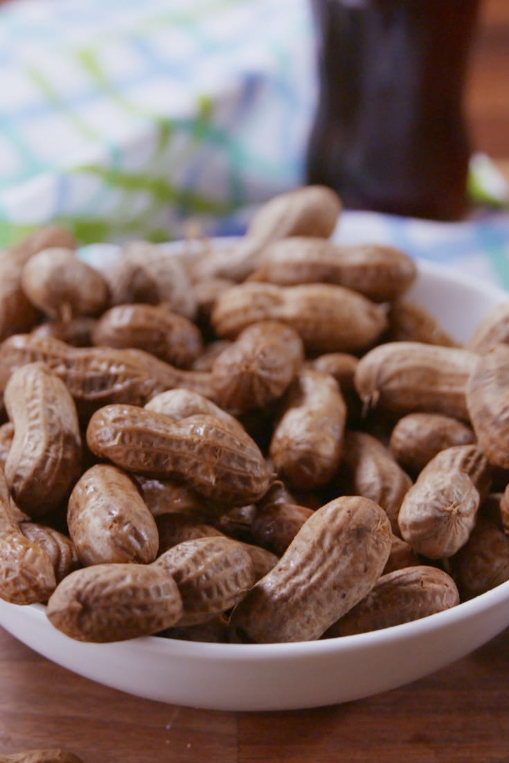 slow cooker boiled peanuts vertical