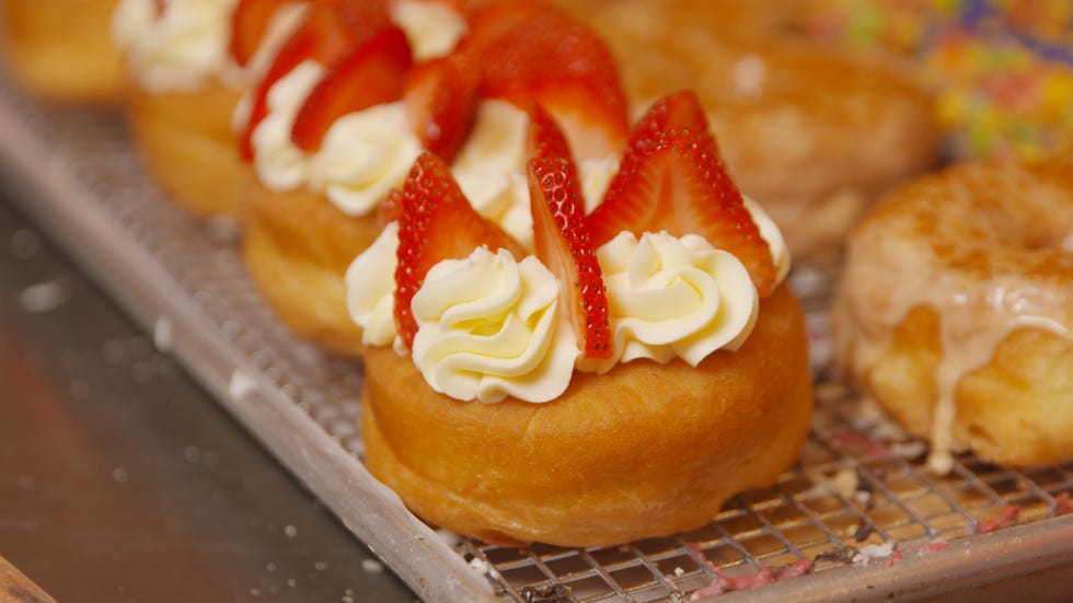delish-strawberry-cheesecake-donuts