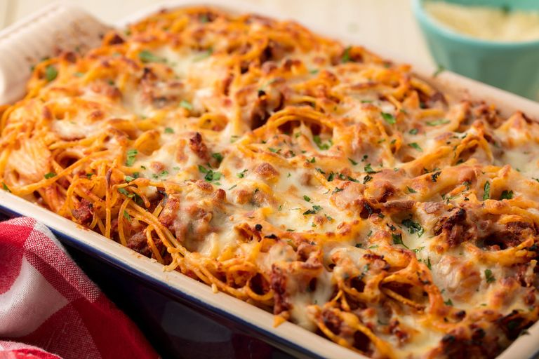 Easy Baked Spaghetti Recipe - How to Make Baked Spaghetti Casserole