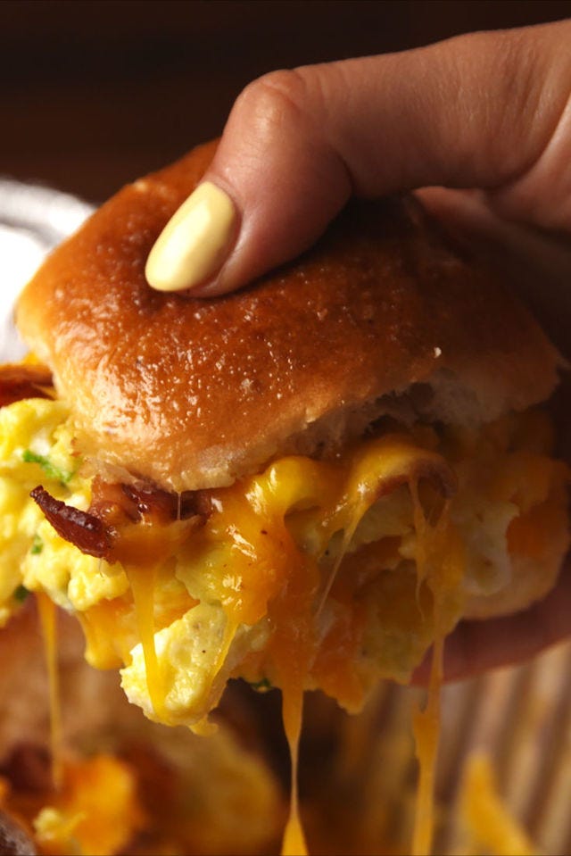 tailgate breakfast sliders