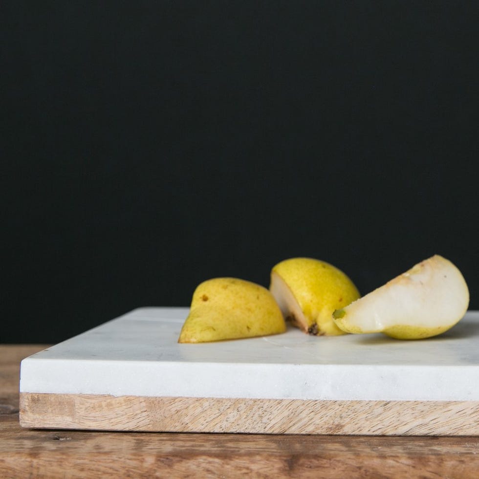 Mango Wood Round Bread Board - Magnolia