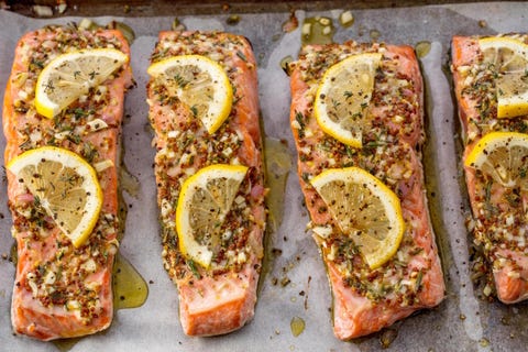 Broiled Salmon Horizontal