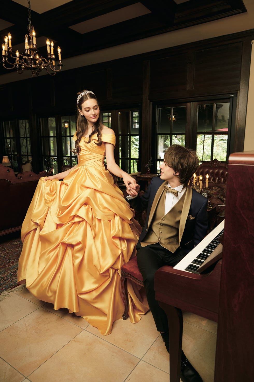 Dress, Gown, Fashion, Pianist, Haute couture, Formal wear, Piano, Fashion design, Fashion model, Event, 
