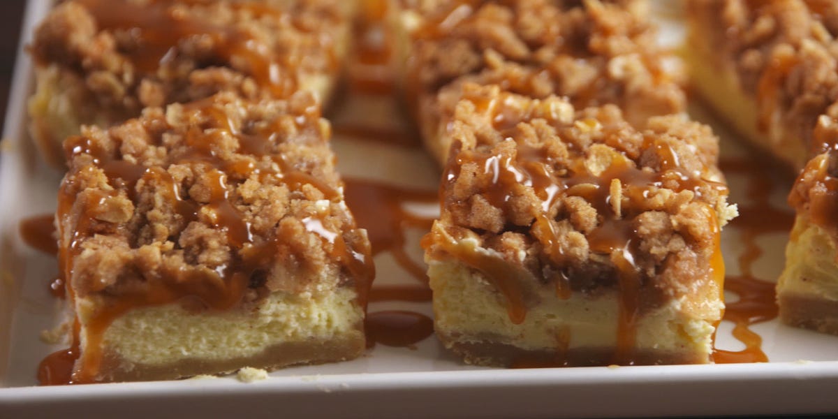 Caramel Apple Cheesecake Bars