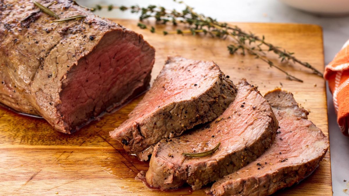 preview for Beef Tenderloin = The Easiest, Most Impressive Holiday Dinner Ever