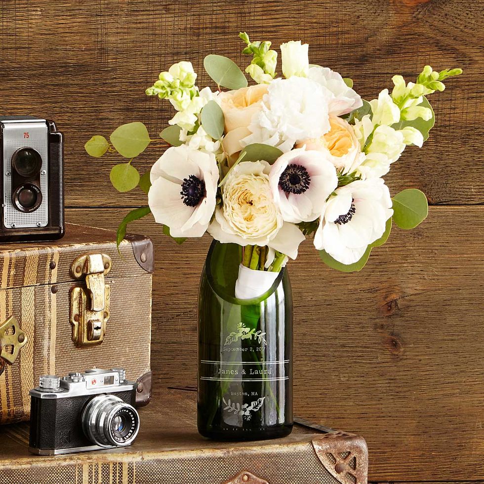 10 Best Bridal Shower Gift Ideas for the Bride -Unique Wedding Shower Gifts —