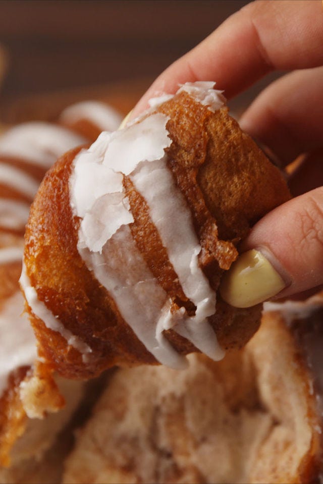Cheesecake Stuffed Monkey Bread Vertical