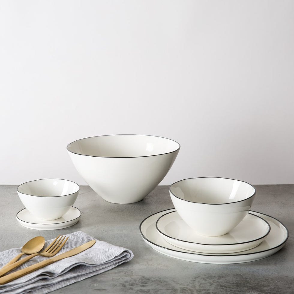 Porcelain, Dishware, Saucer, Tableware, Serveware, Teacup, Dinnerware set, Cup, Cup, Ceramic, 