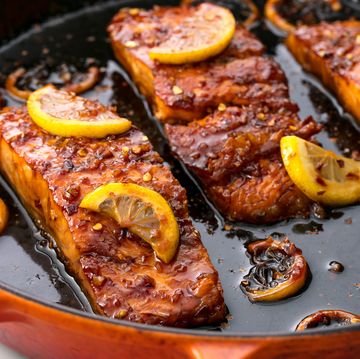 honey garlic glazed salmon horizontal