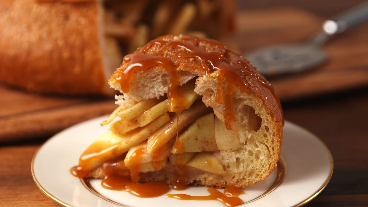 preview for Apple Pie Bread Bowls Will Make You Rethink Apple Pie Forever