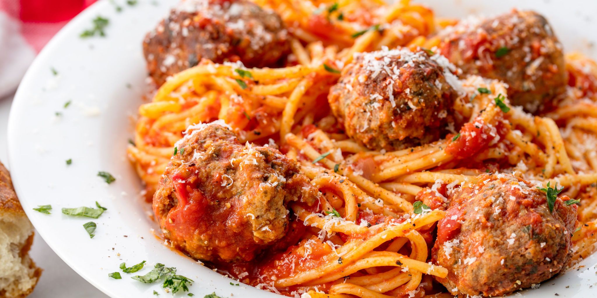 Spaghetti meatball store sauce