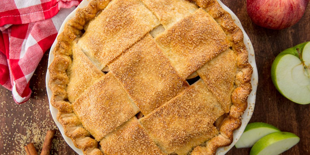 Best Homemade Apple Pie Recipe - How to Make Easy Apple ...
