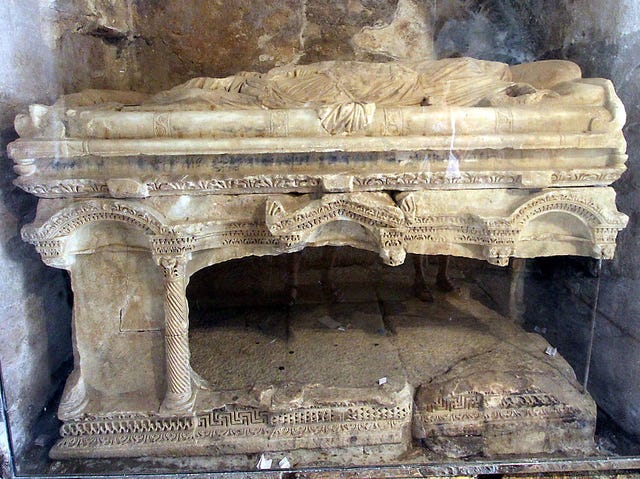 Stone carving, Carving, Hindu temple, Holy places, Architecture, Ancient history, Historic site, Arch, Ruins, Temple, 