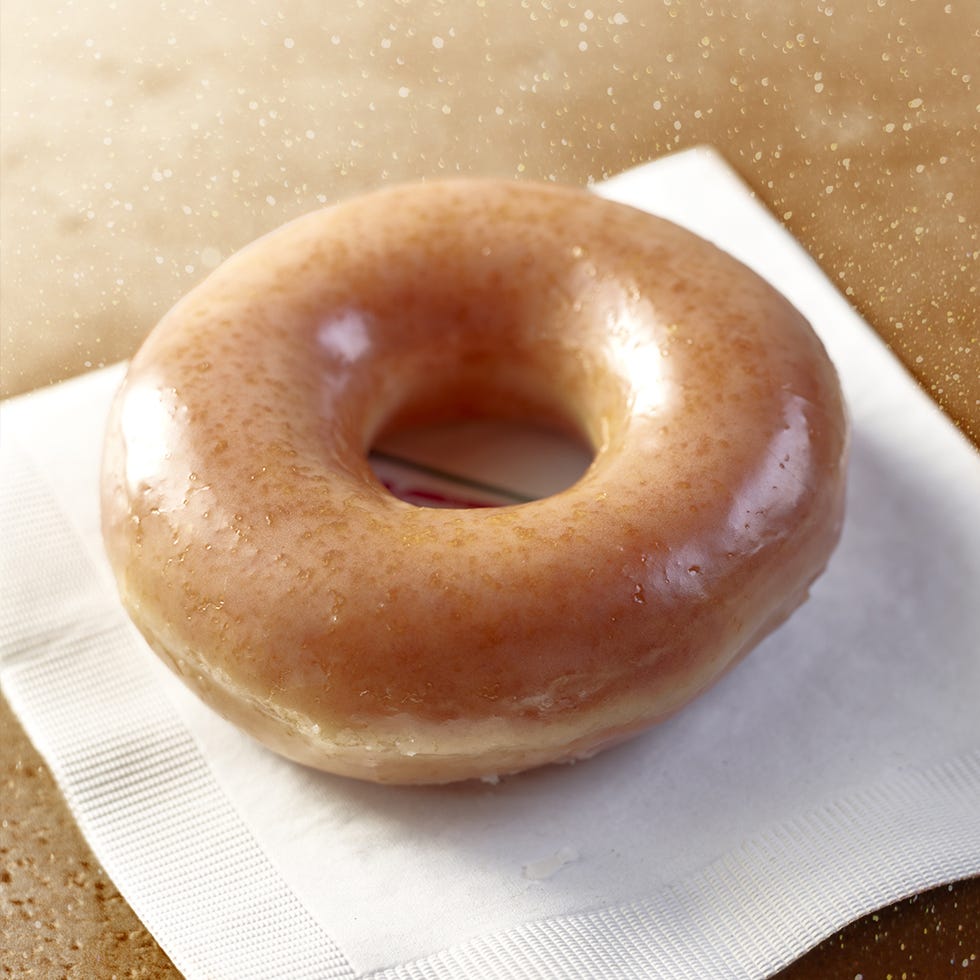 Food, Bagel, Doughnut, Dish, Cider doughnut, Glaze, Cuisine, Baked goods, Ciambella, Ingredient, 