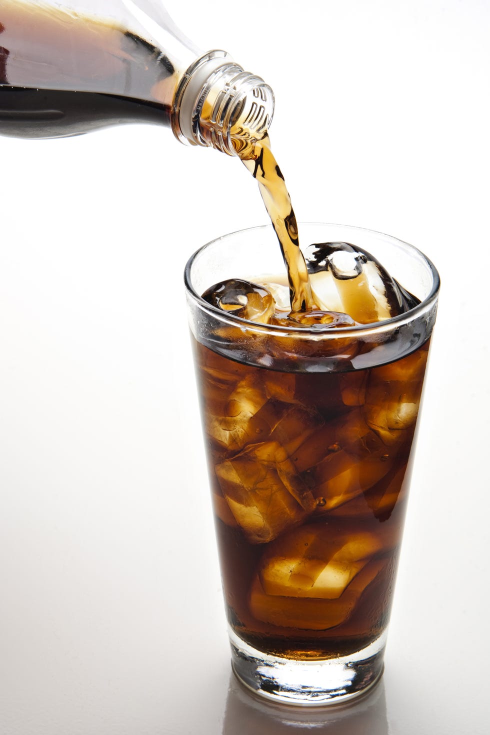 Drink, Cuba libre, Black russian, Long island iced tea, Distilled beverage, Liqueur, Alcoholic beverage, Alcohol, Rusty nail, Nissan figaro, 