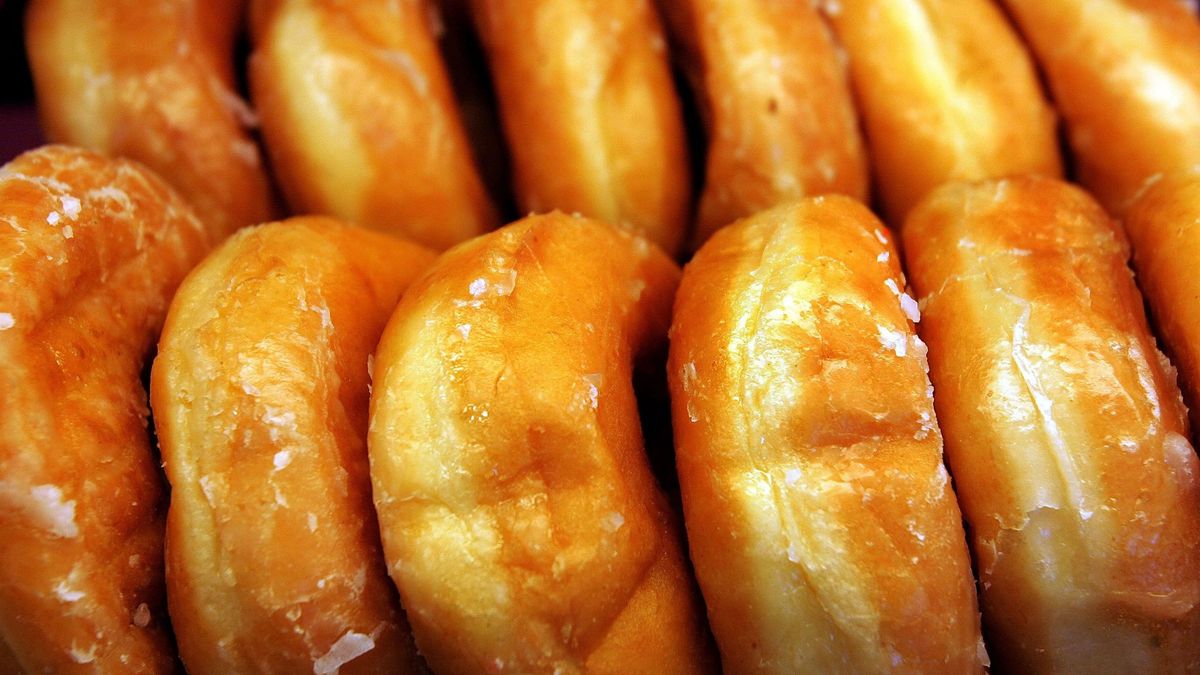 preview for How Dunkin' Makes Donuts