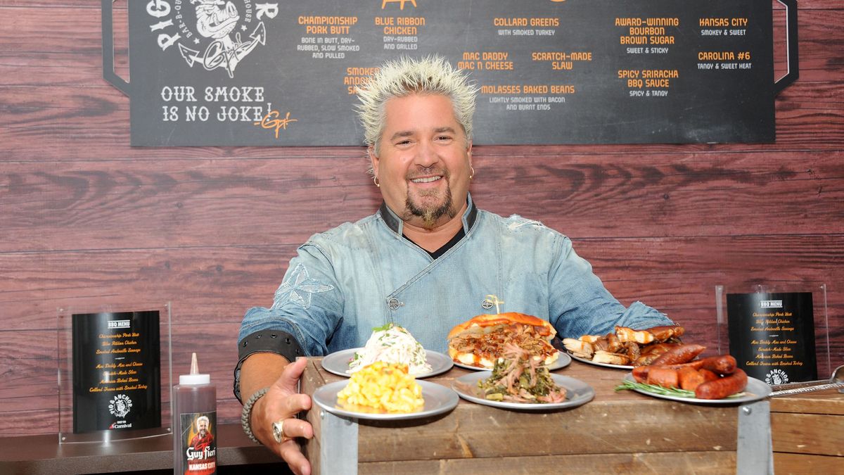 https://hips.hearstapps.com/del.h-cdn.co/assets/17/41/2560x1440/hd-aspect-1507818522-delish-guy-fieri-cooking-getty.jpg?resize=1200:*