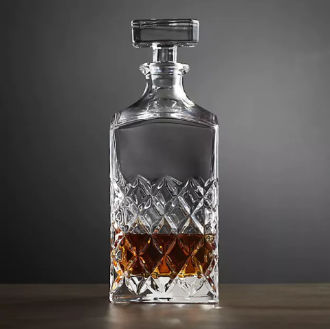 Bottle, Glass bottle, Barware, Drink, Decanter, Glass, Liquid, Alcohol, Liqueur, Distilled beverage, 