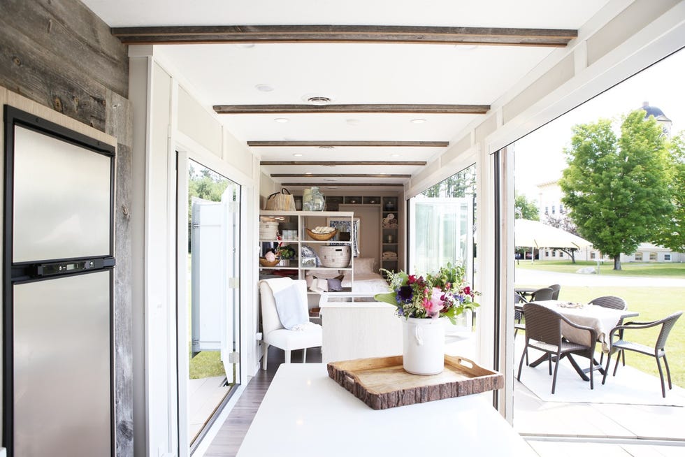 Property, Room, Building, Interior design, Home, House, Ceiling, Furniture, Real estate, Architecture, 
