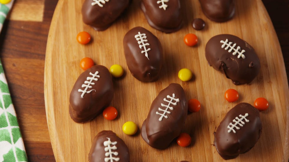 Best Reese's Football Recipe - How to Make Reese's Footballs