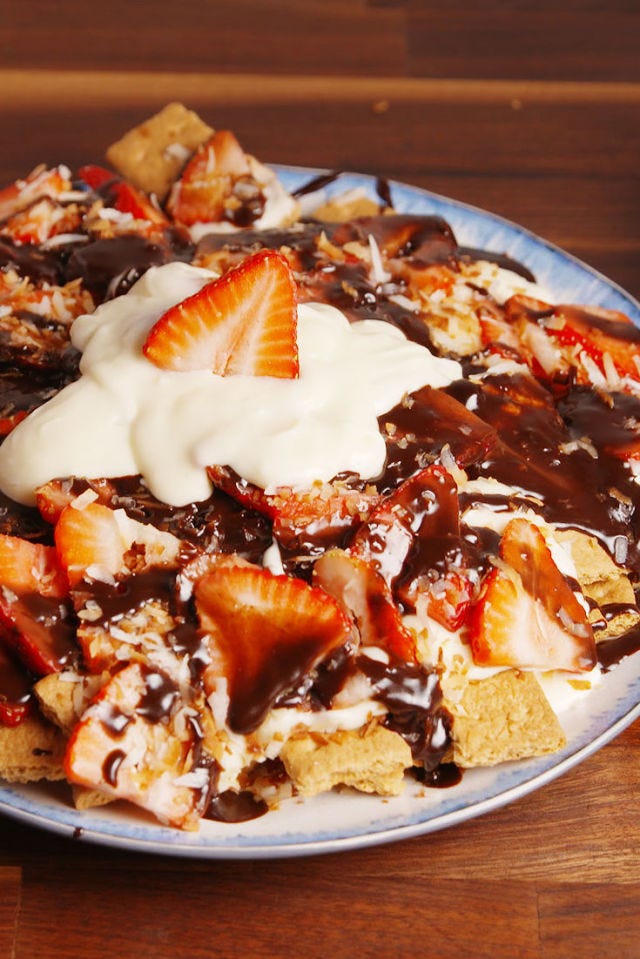 cheesecake nachos vertical