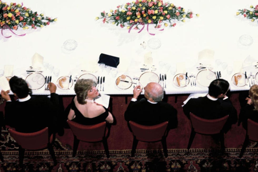 Event, Choir, Font, Crowd, Illustration, Musical ensemble, Art, 