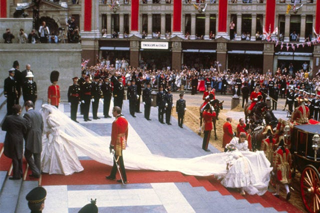 Event, Ceremony, Tradition, Uniform, Crowd, Wedding, Flooring, Tourism, Performance, 