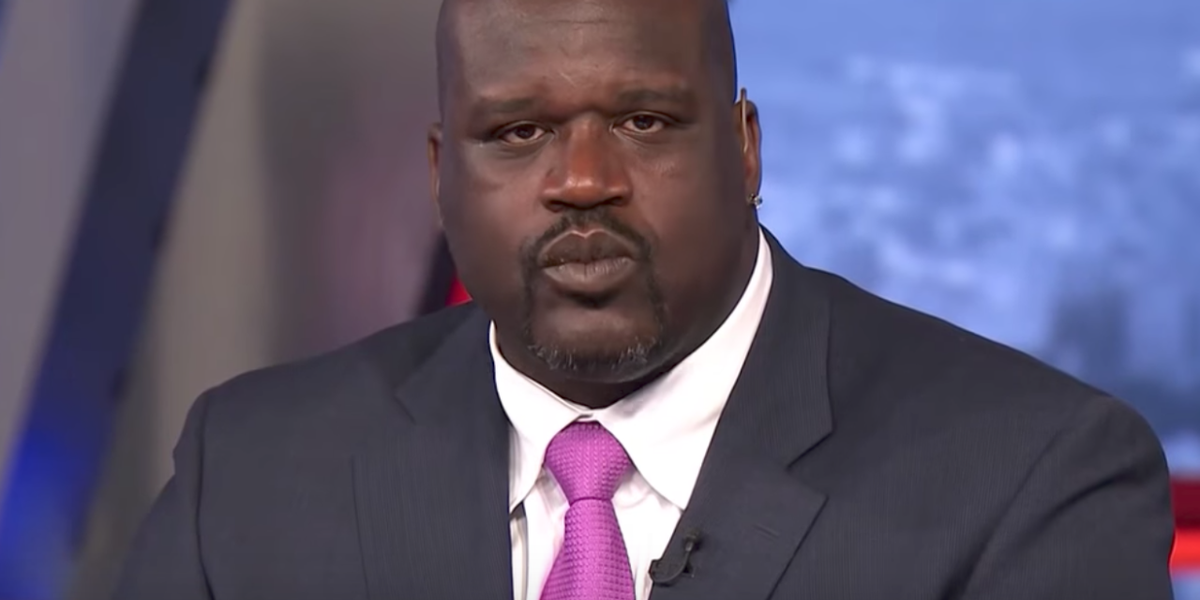 You Have To Watch Shaq Try The Hottest Chip In The World On Live TV