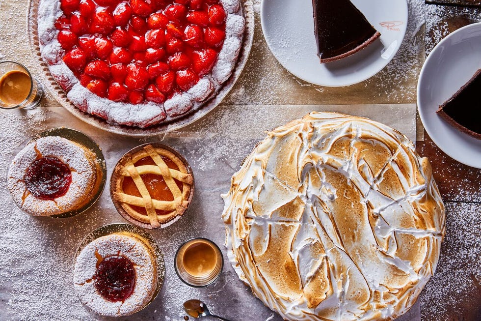 Dish, Food, Cuisine, Ingredient, Dessert, Baked goods, Strawberry pie, Produce, Pie, Cherry pie, 