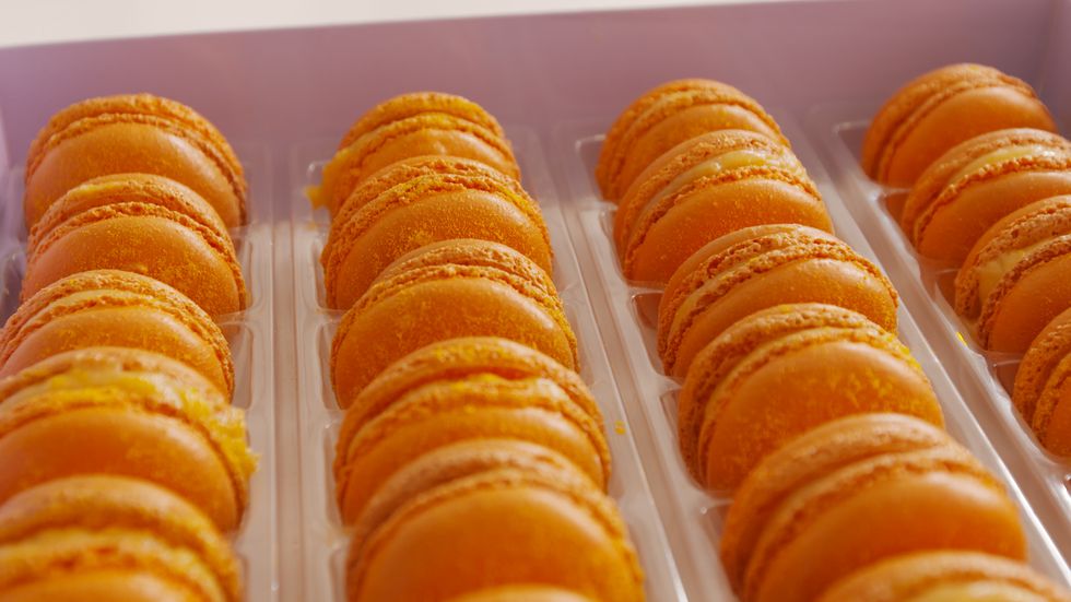 wtf-cheeto-macarons